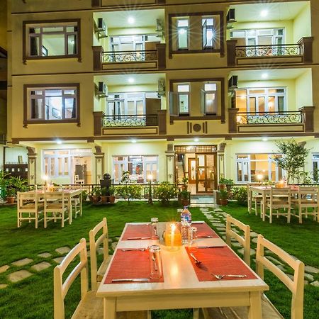 Hotel Acme Inn Катманду Екстер'єр фото