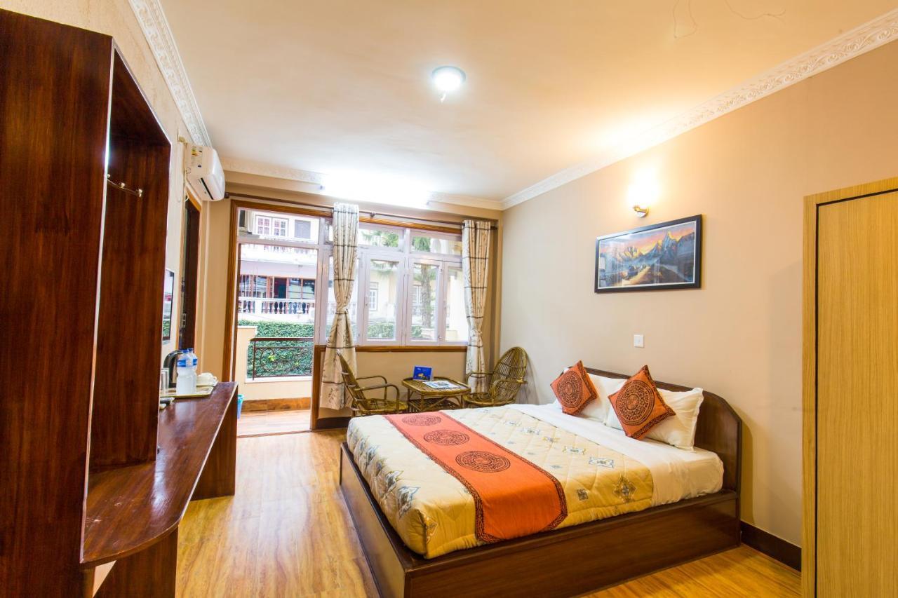Hotel Acme Inn Катманду Екстер'єр фото