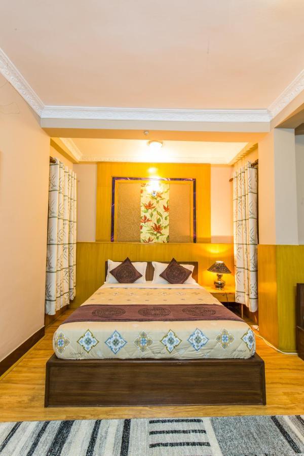 Hotel Acme Inn Катманду Екстер'єр фото