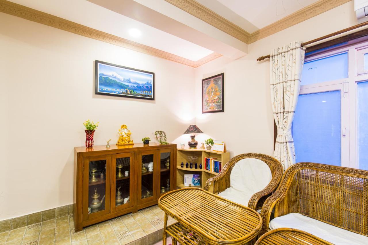 Hotel Acme Inn Катманду Екстер'єр фото