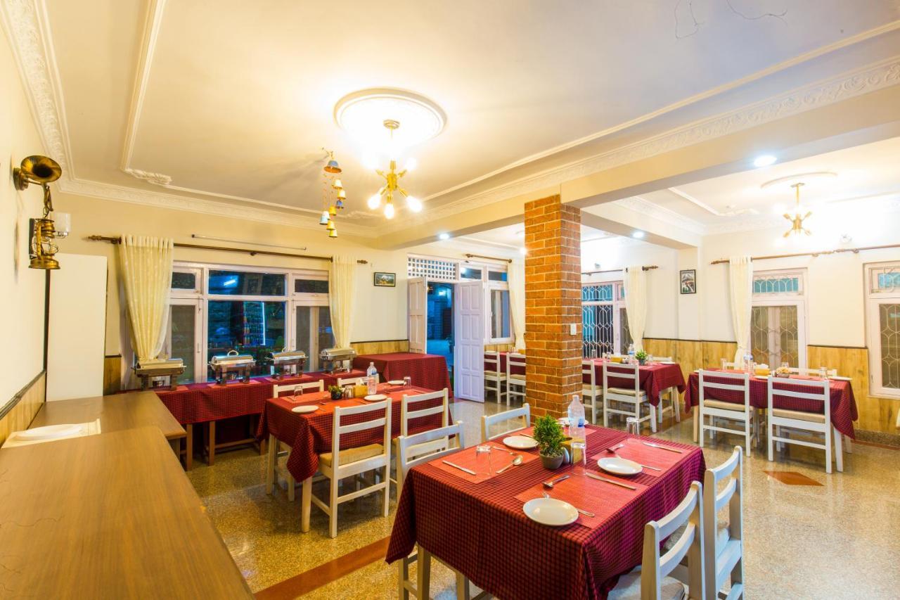 Hotel Acme Inn Катманду Екстер'єр фото