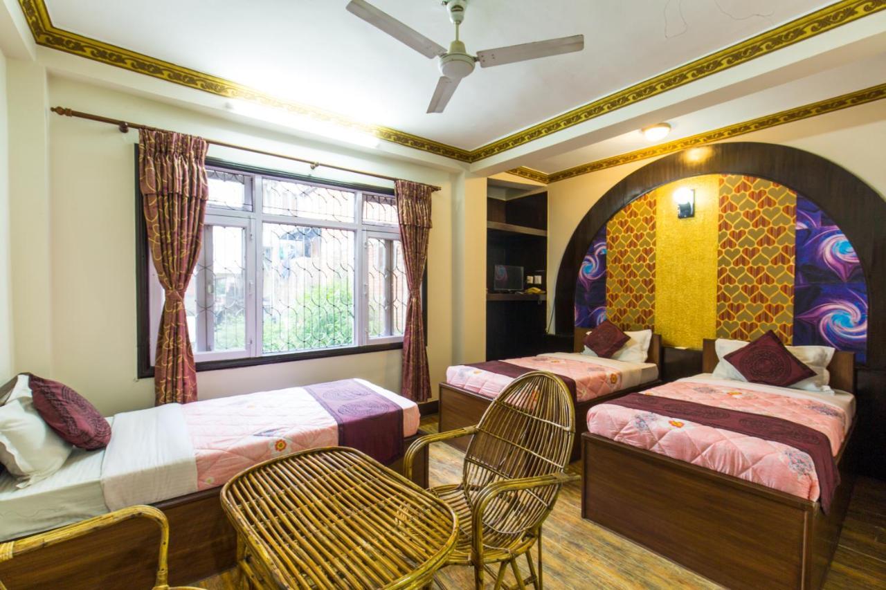 Hotel Acme Inn Катманду Екстер'єр фото