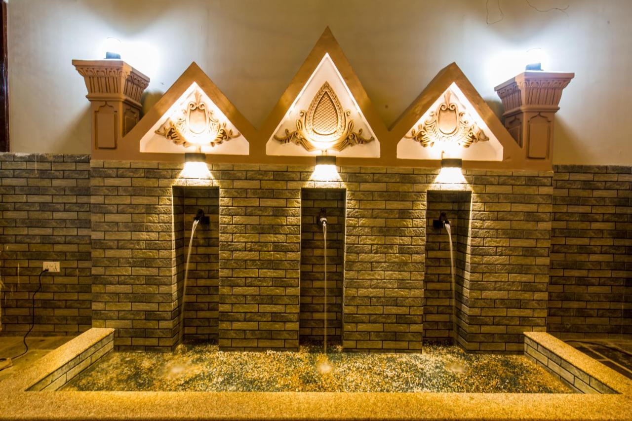 Hotel Acme Inn Катманду Екстер'єр фото